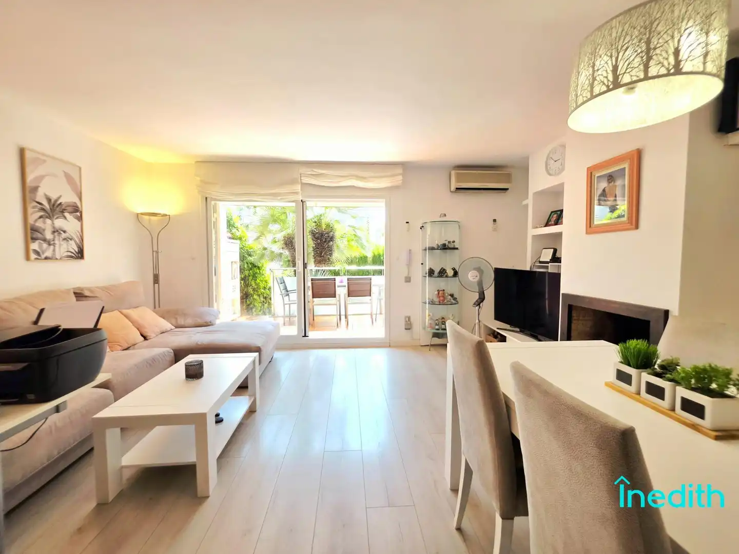 Sala de estar de Casa o chalet en venta en Sant Pere de Ribes con Aire acondicionado, Calefacción y Jardín privado