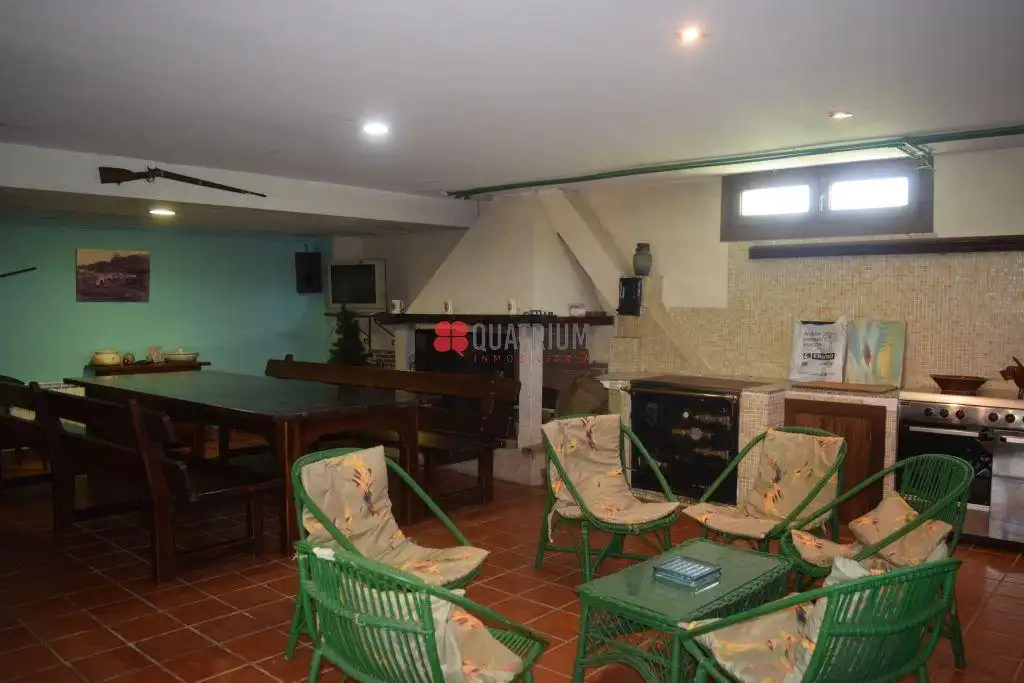 Casa o xalet en venda a Chantada, A Baña
