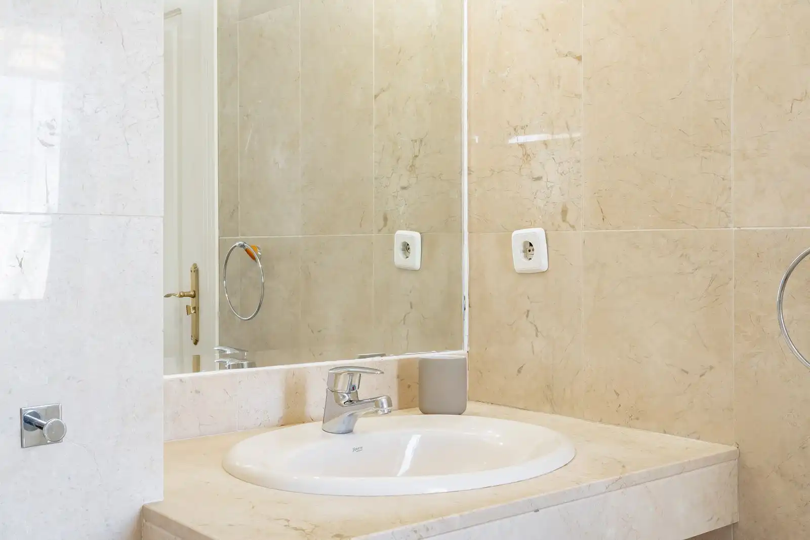 Apartament amb piscina en venda a Avenida de Manolete 11, imagen 26