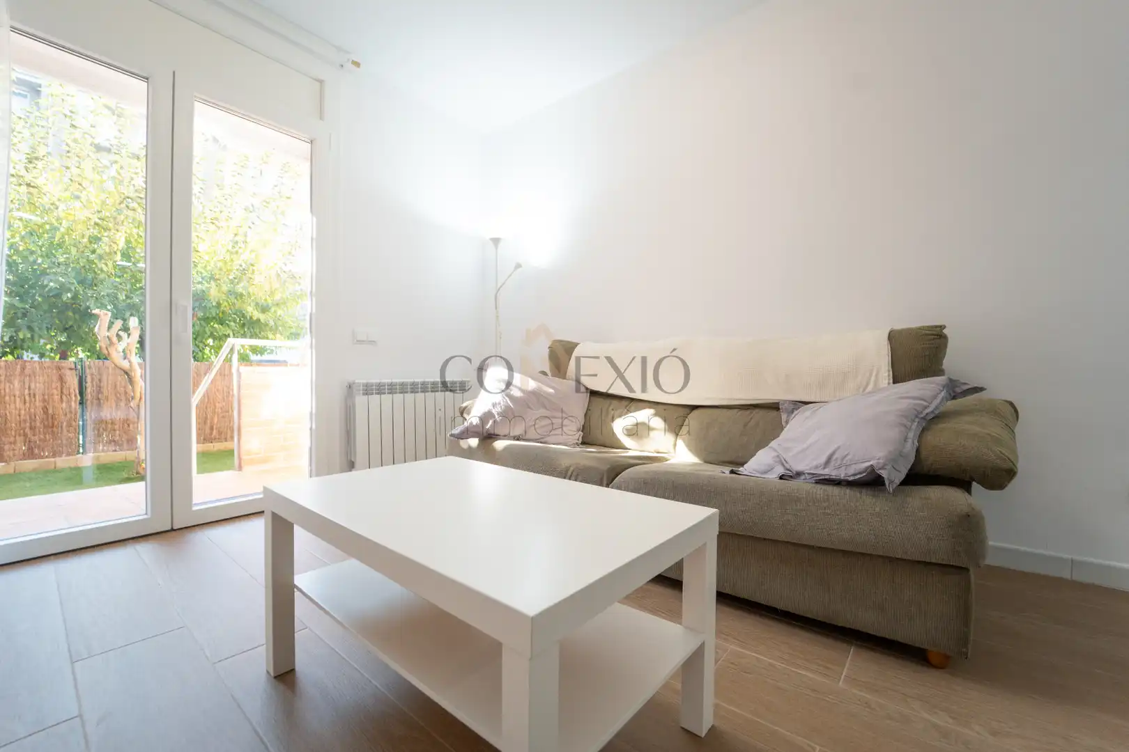 Living room of Ground floor for sale in Girona  with Air Conditioner, Heating and Private garden