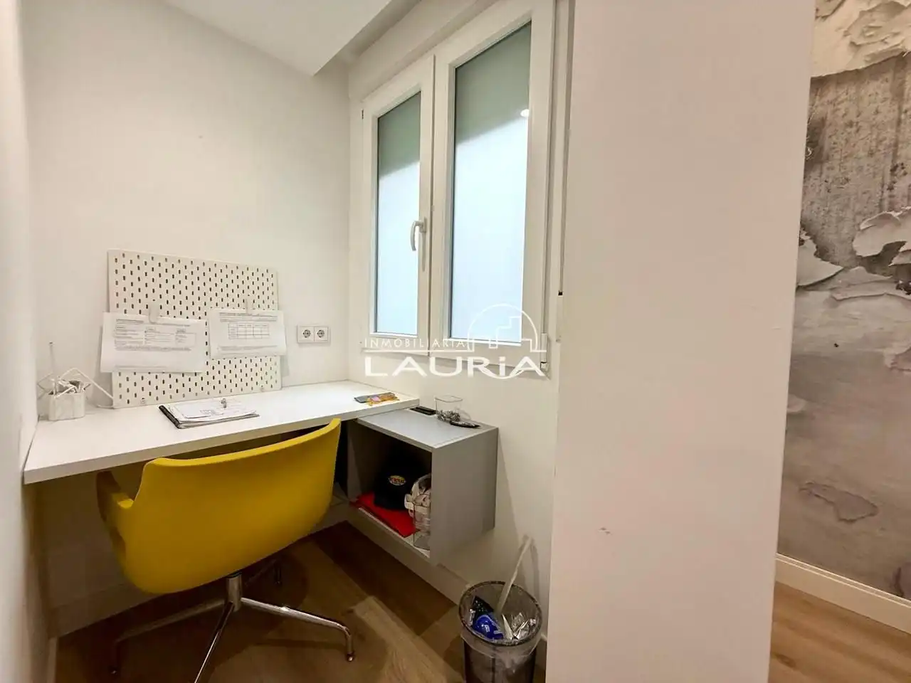 Flat for rent in Valencia  with Air Conditioner, Parquet flooring and Furnished
