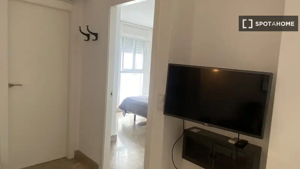 Estudio en alquiler en El Grau, Valencia, immagine 4