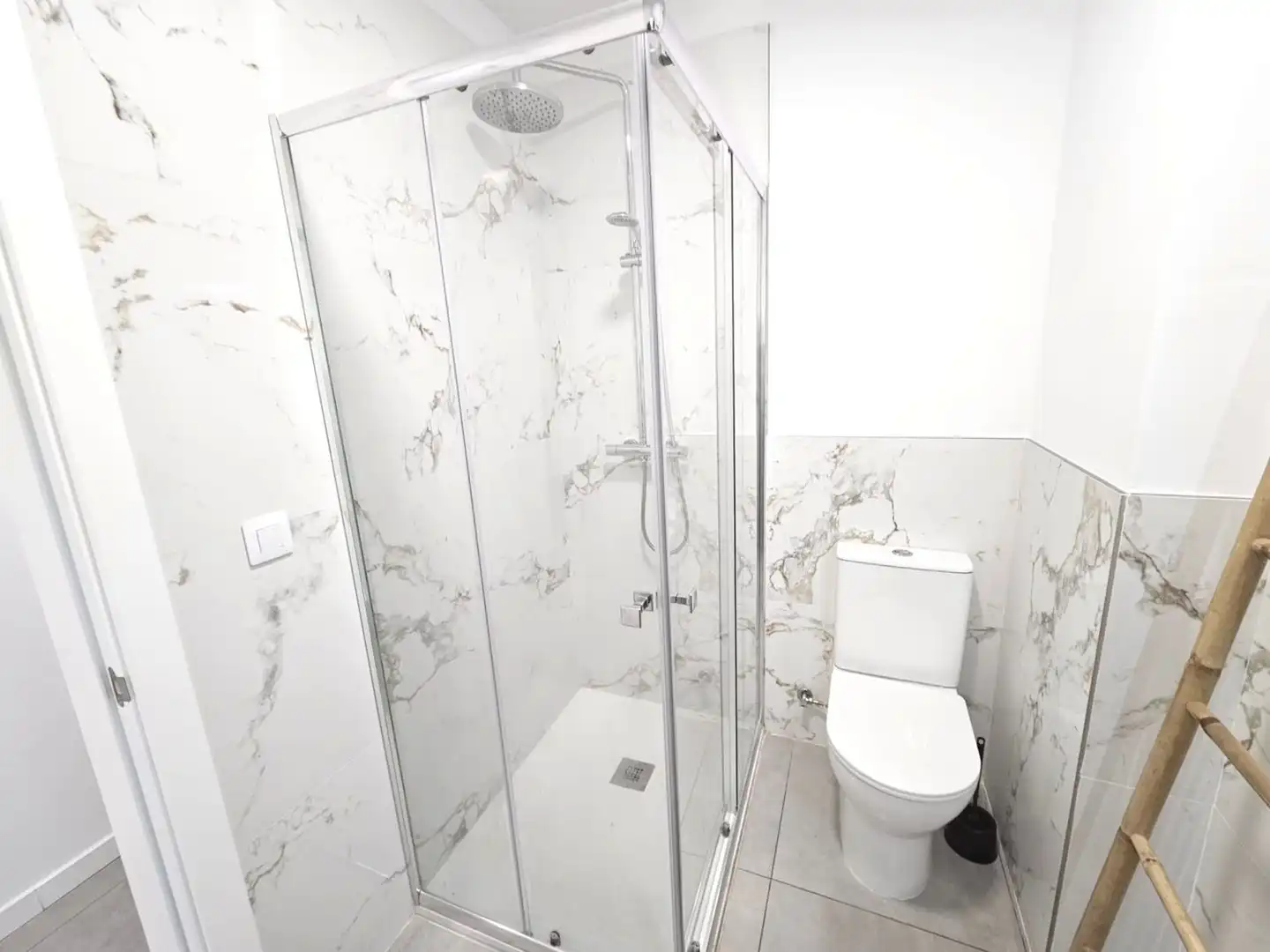 Baño de Piso en venta en Playa del Hombre - Taliarte - Salinetas