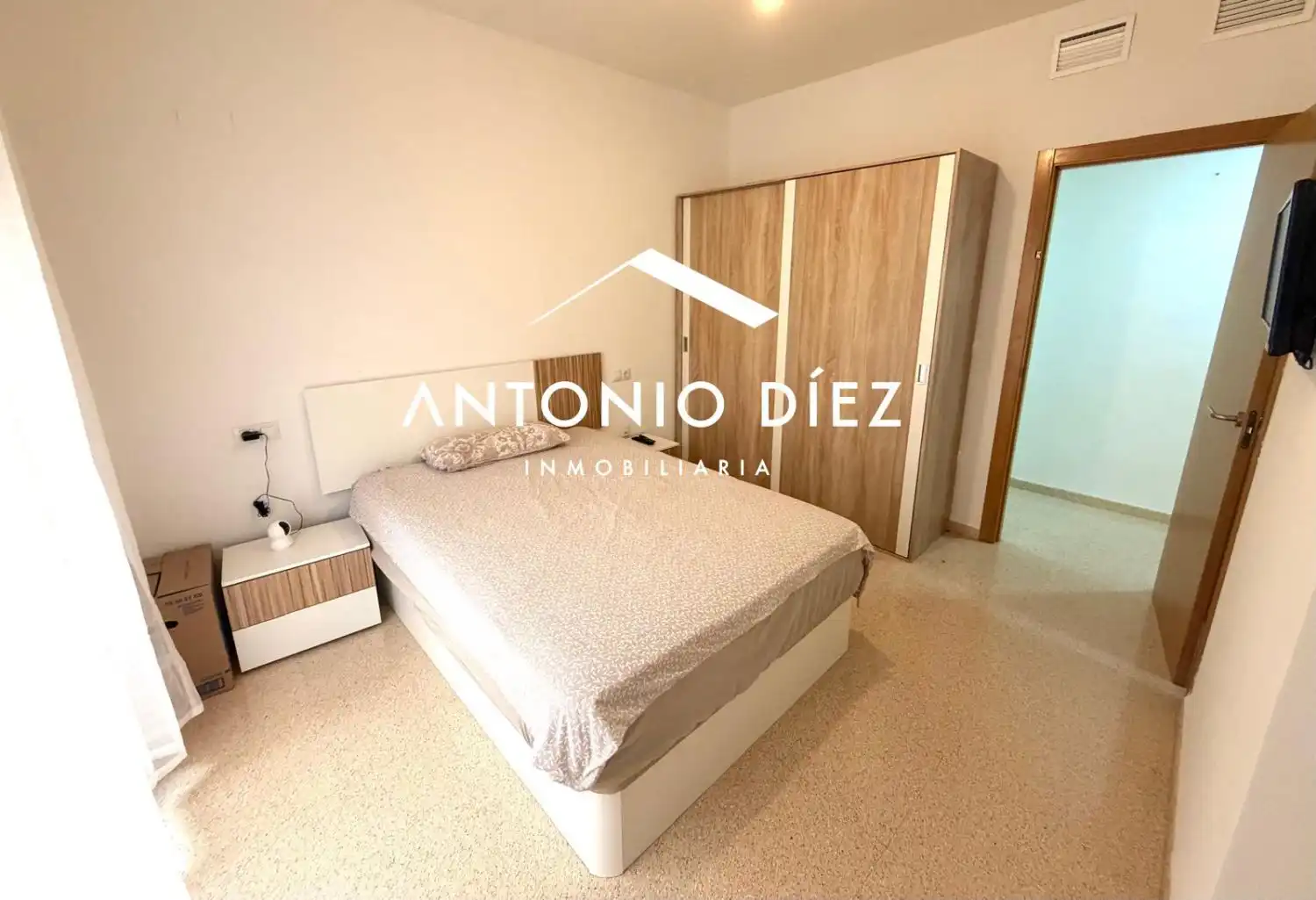 Habitación de Piso en venta en Monforte del Cid con Terraza, Trastero y Amueblado