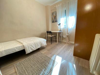 Bedroom of Flat to share in Fuenlabrada  with Heating, Furnished and Washing machine