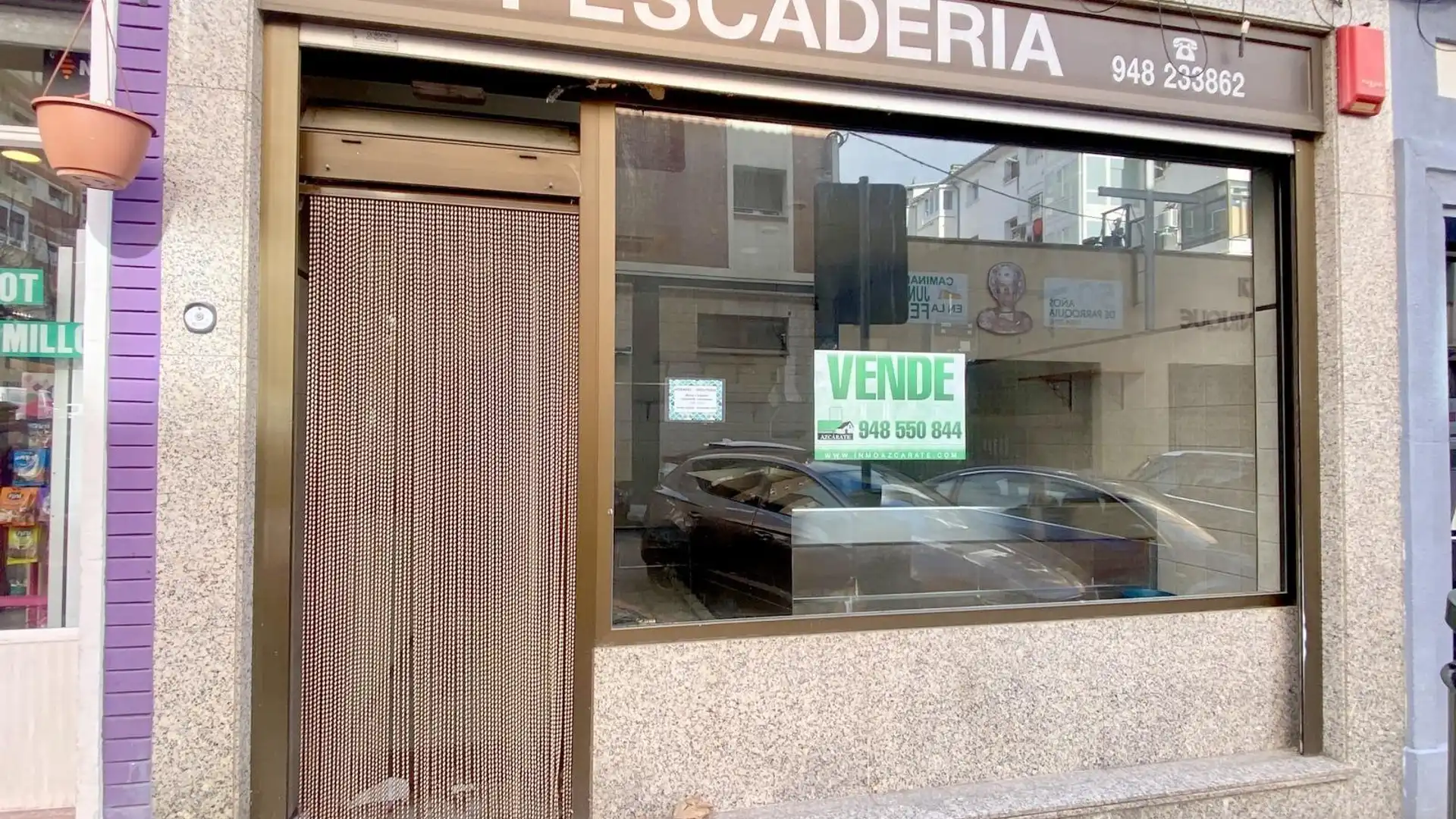 Local en venda en  Pamplona / Iruña amb Aire condicionat i Moblat