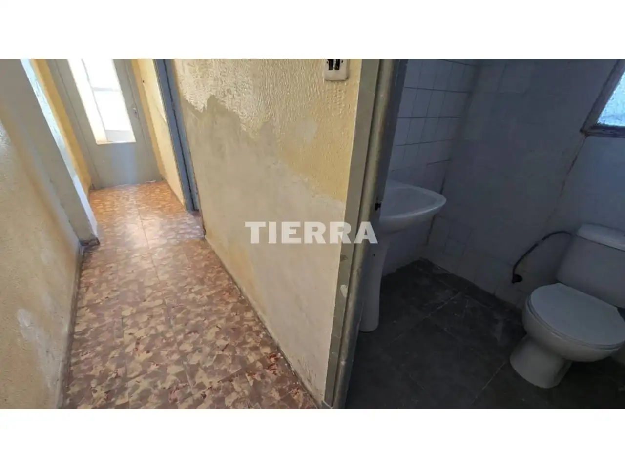 Bany de Pis en venda en Alcantarilla amb Balcó