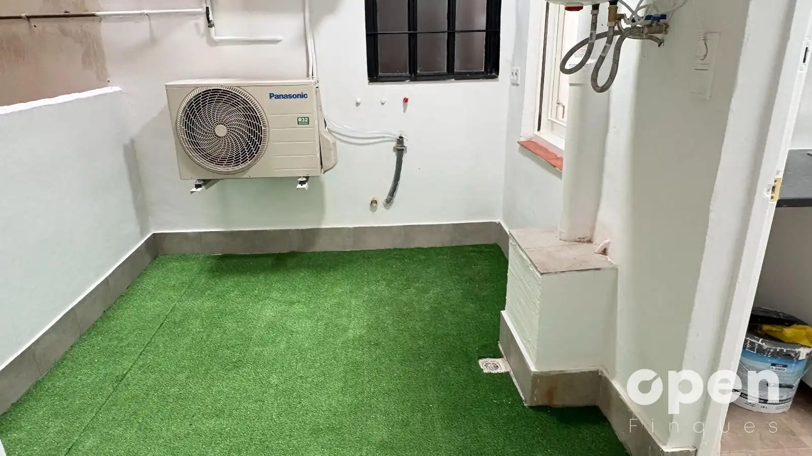 Piso en venta en Terrassa con Aire acondicionado, Parquet y Alarma