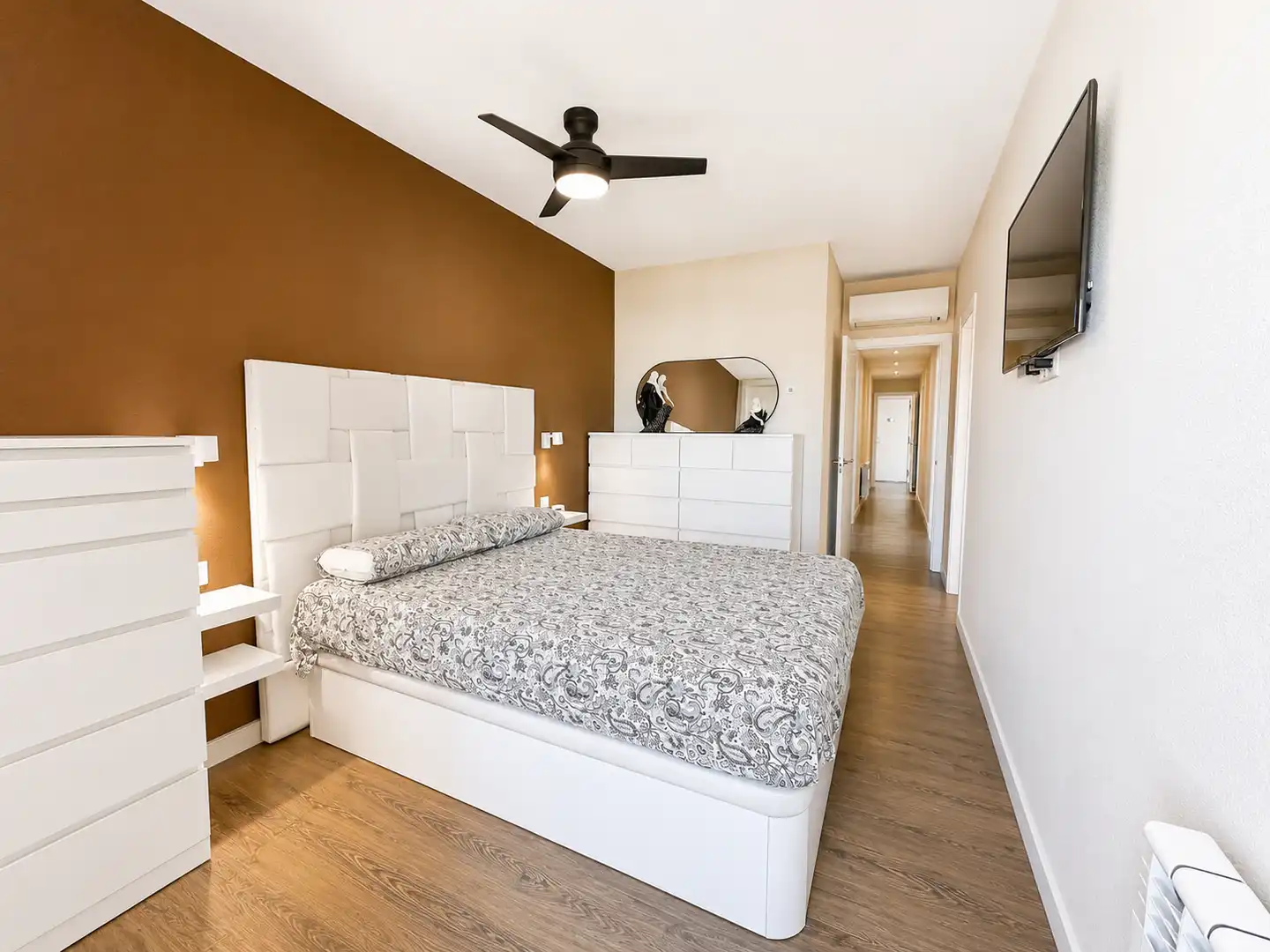 Schlafzimmer von Dachboden zum Verkauf in Arganda del Rey mit Klimaanlage, Heizung und Terrasse