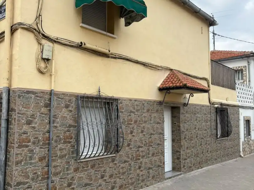 Exterior view of Houses for rent in Usera