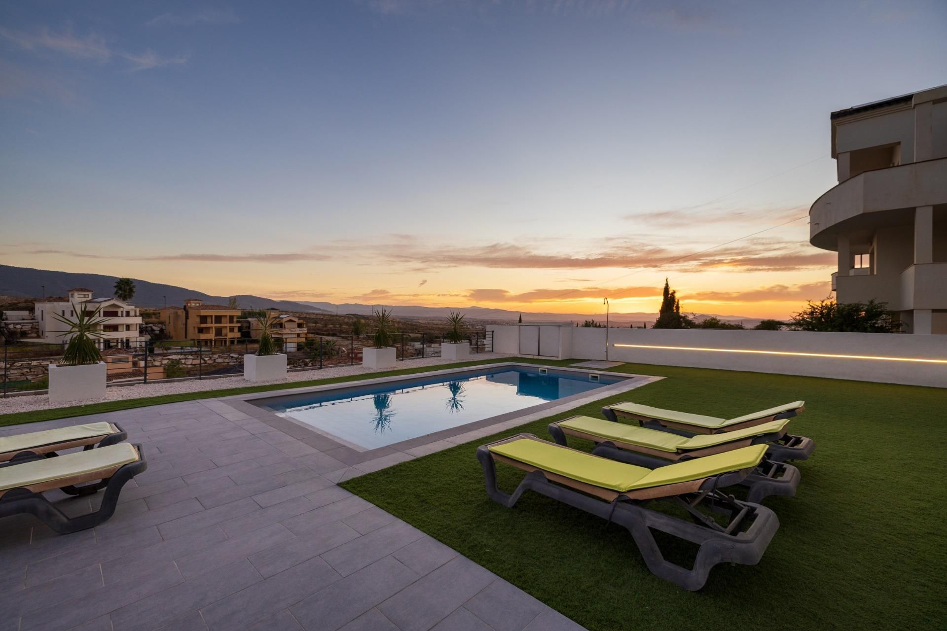 Piscina de Casa o chalet en venta en La Zubia