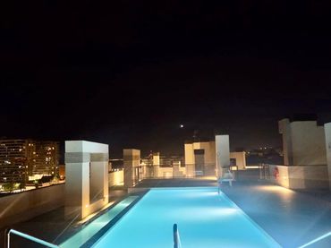 Pis amb piscina en venda a Avenida Nuestra Señora de Montserrat 50