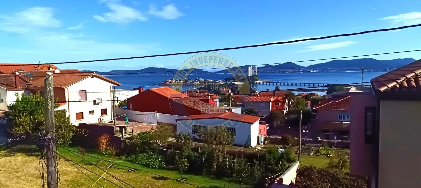 Vista exterior de Casa o chalet en venta en Vigo  con Calefacción, Parquet y Trastero