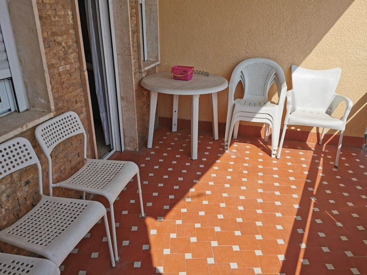 Terrassa de Pis de lloguer en  Almería Capital amb Terrassa, Moblat i Rentadora
