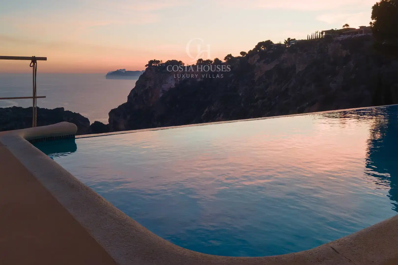 Swimming pool of Houses for sale in Jávea / Xàbia  with Air Conditioner, Private garden and Terrace