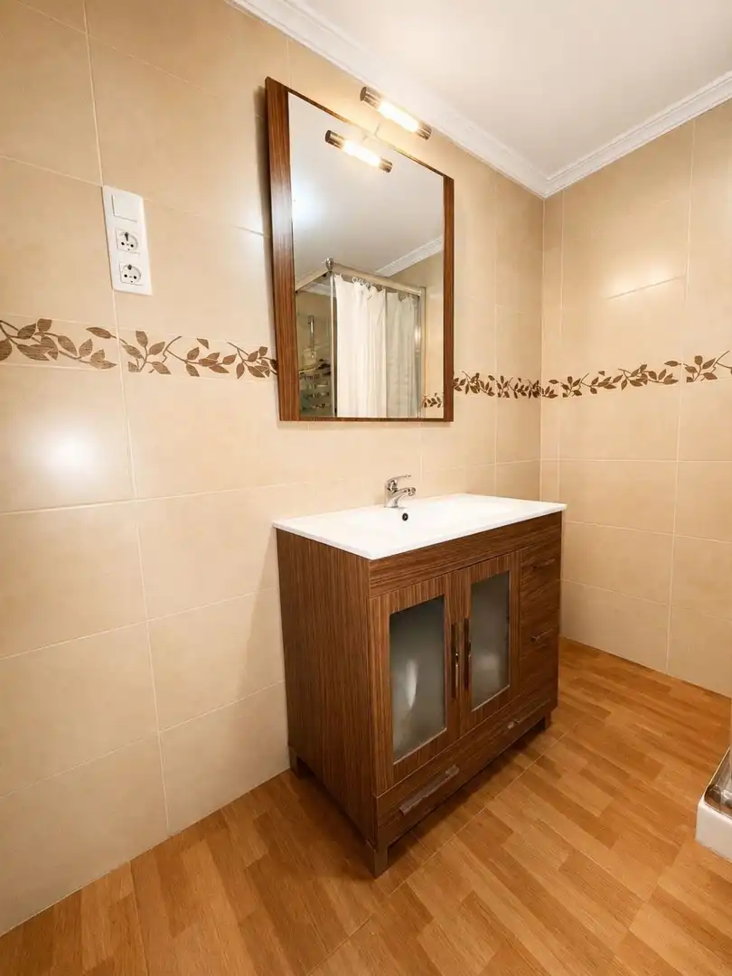 Piso con ascensor en venta en Calle Carlos Frontaura, imagen 17