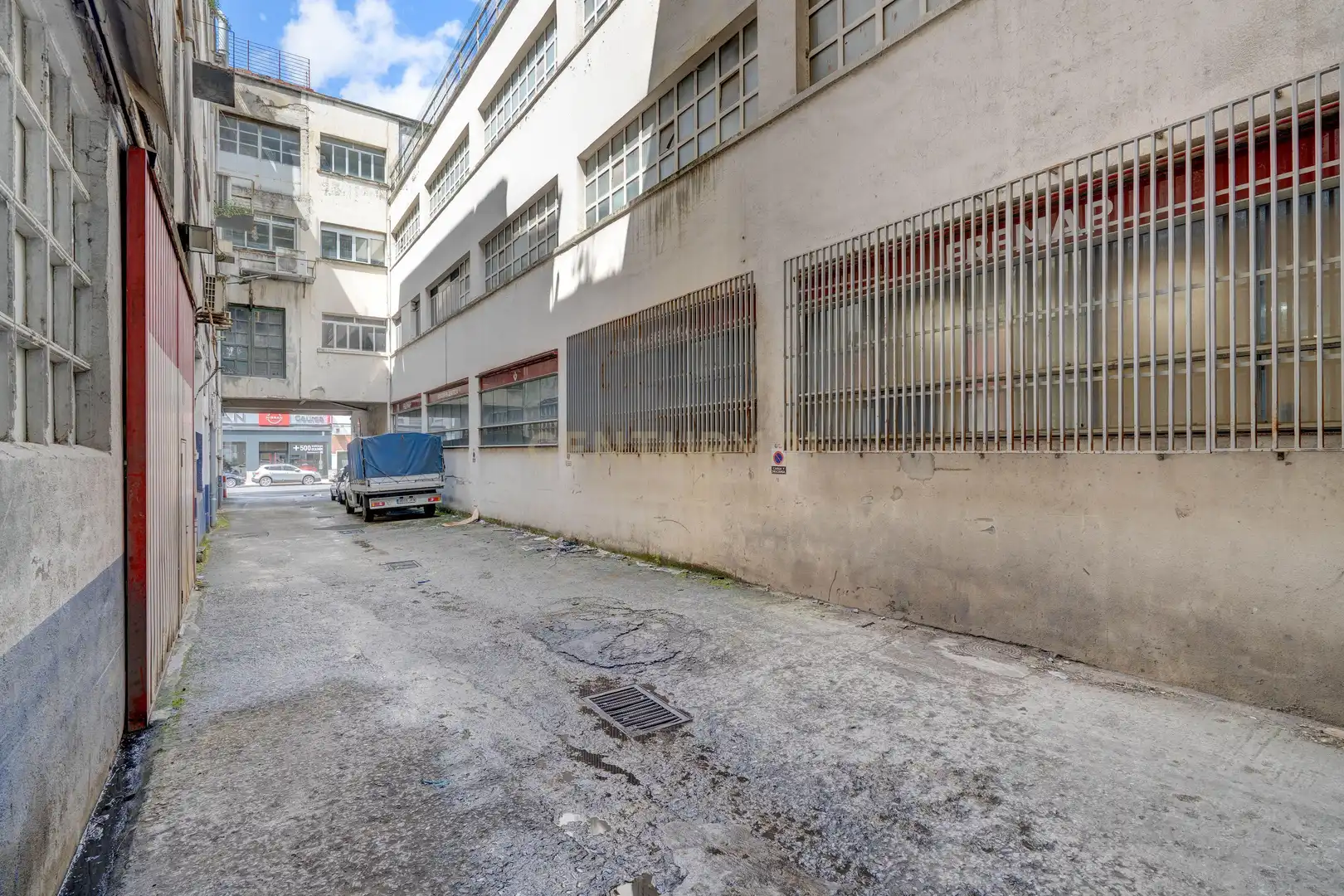 Vista exterior de Local en venta en Eibar