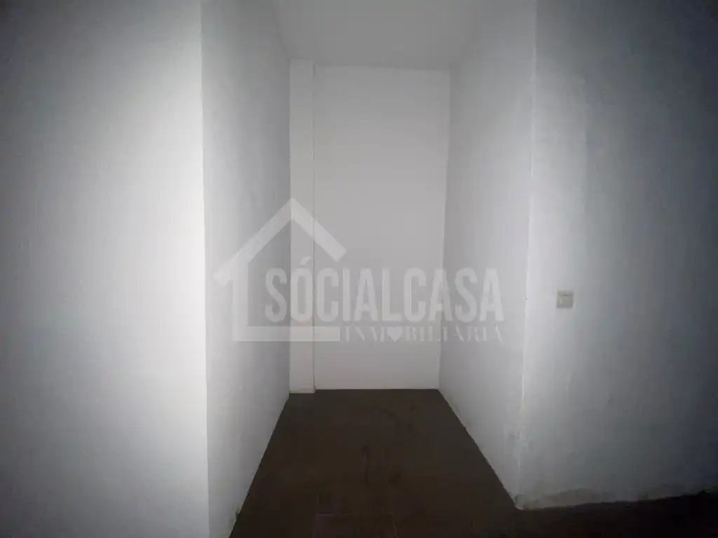 Local en venta en Calle Vazquez Aroca, Ciudad Jardín - Zoco