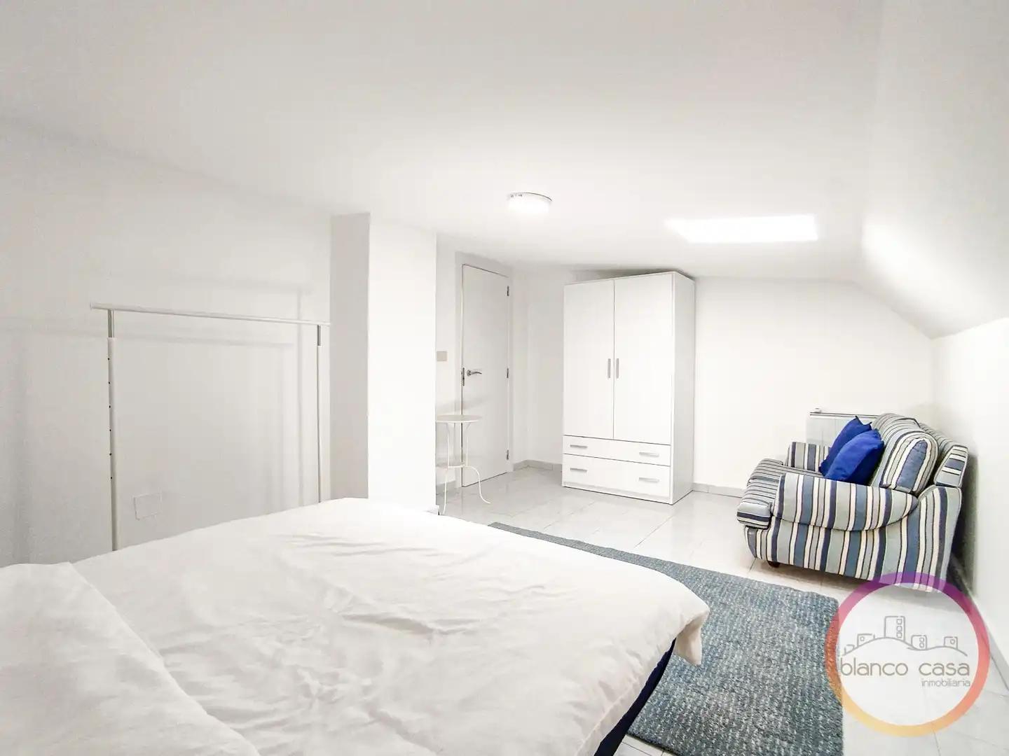 Schlafzimmer von Wohnung zur Miete in Fisterra mit Heizung und Möbliert