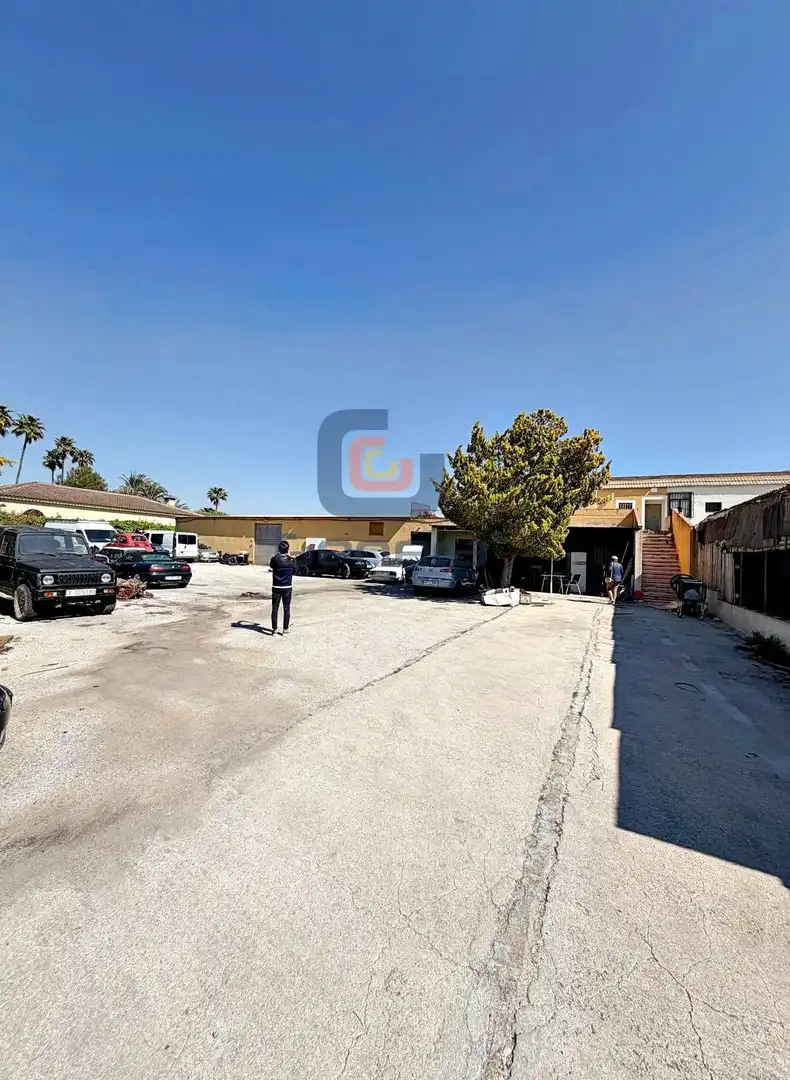 Vista exterior de Piso en venta en Elche / Elx