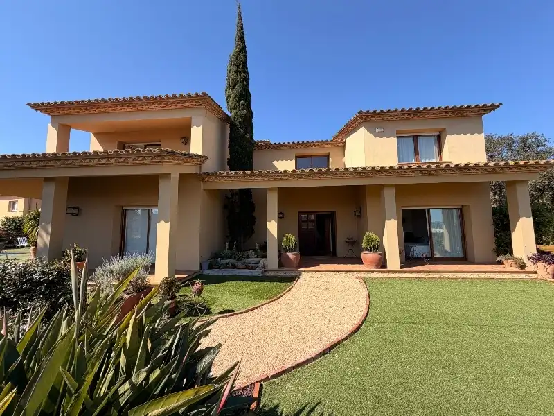 Vista exterior de Casa o chalet en venta en Mont-ras con Aire acondicionado, Calefacción y Jardín privado