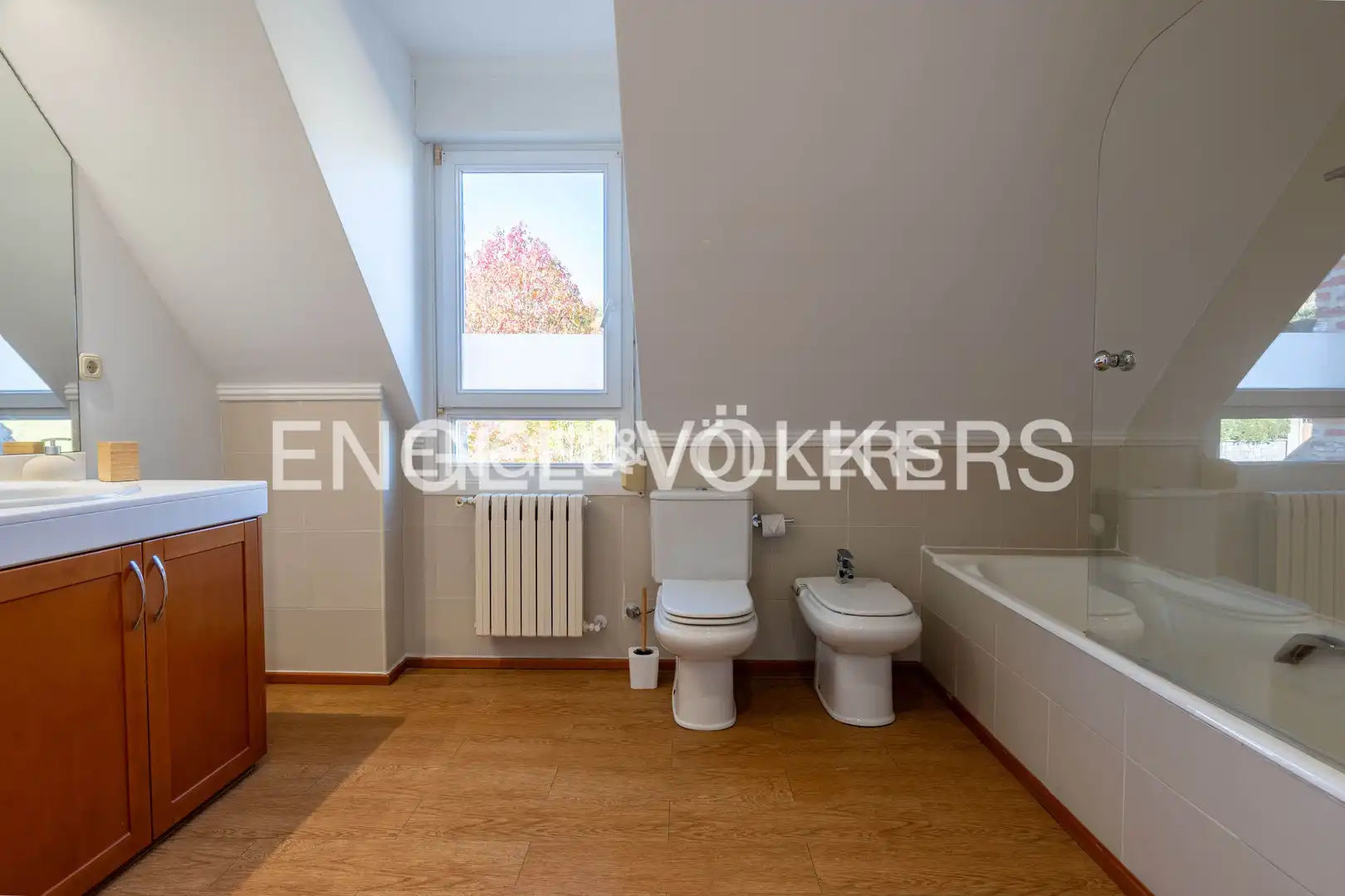 Baño de Finca rústica en venta en Hondarribia con Aire acondicionado, Calefacción y Jardín privado