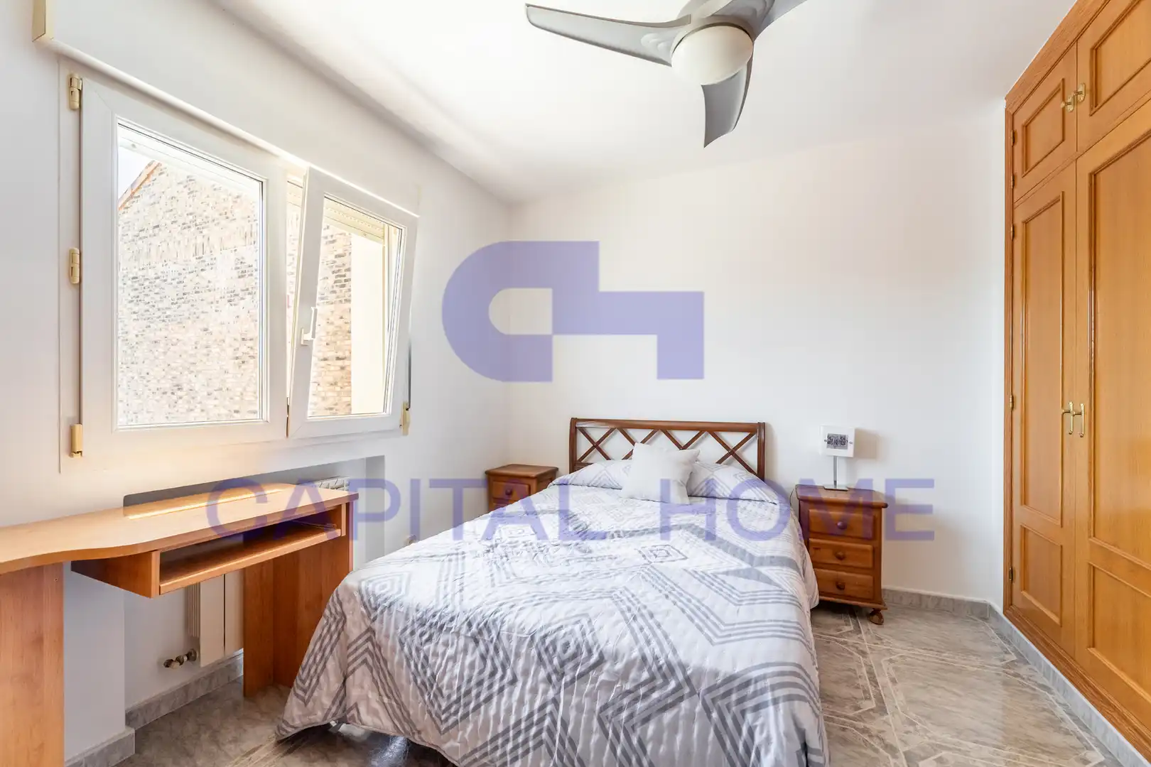 Habitación de Casa adosada en venta en Navalcarnero con Aire acondicionado, Calefacción y Jardín privado