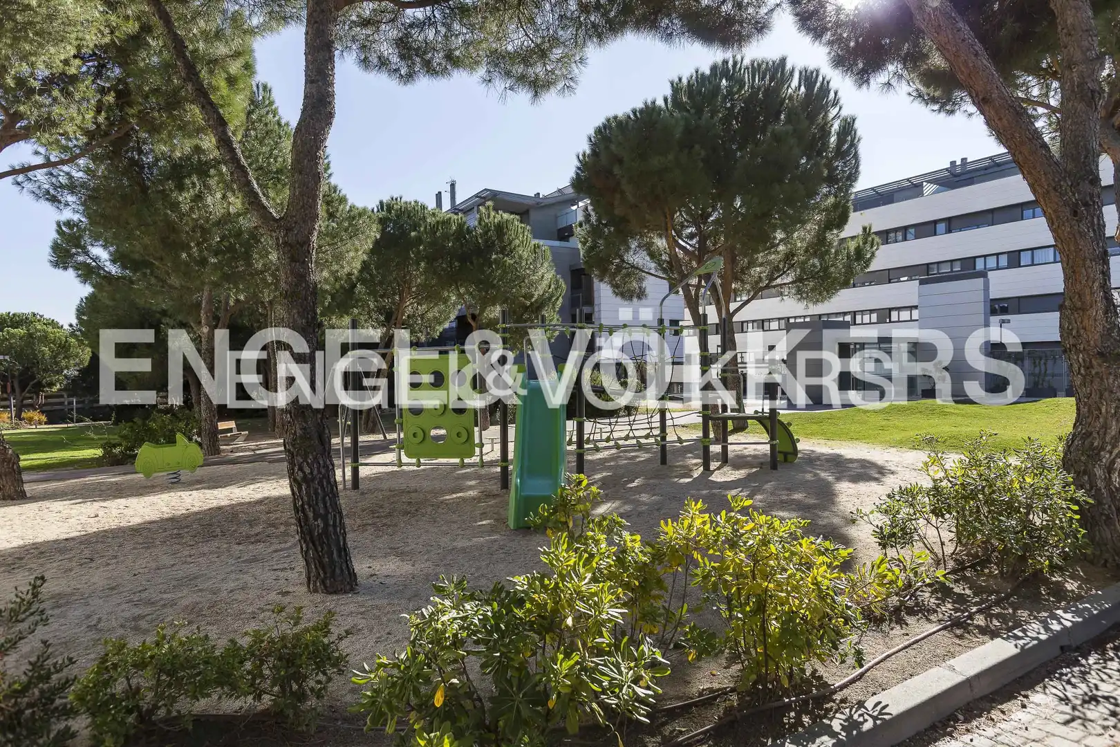 Exterior view of Flat for rent in Majadahonda  with Air Conditioner, Heating and Private garden
