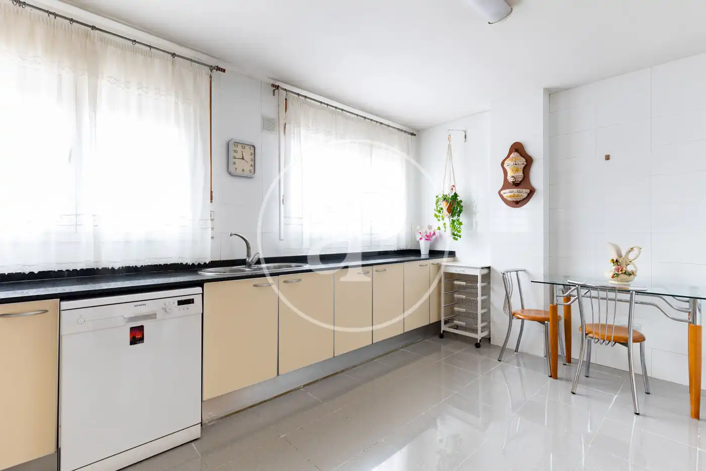 Kitchen of Duplexes for sale in Terrassa  with Heating and Terrace
