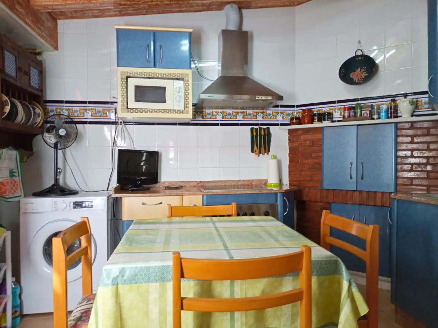 Cuina de Casa adosada en venda en San Javier amb Jardí privat, Traster i Moblat