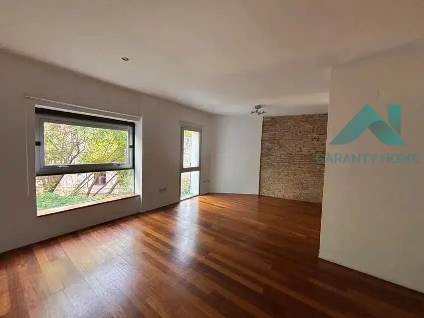 Duplex with lift for sale in Casco Antiguo