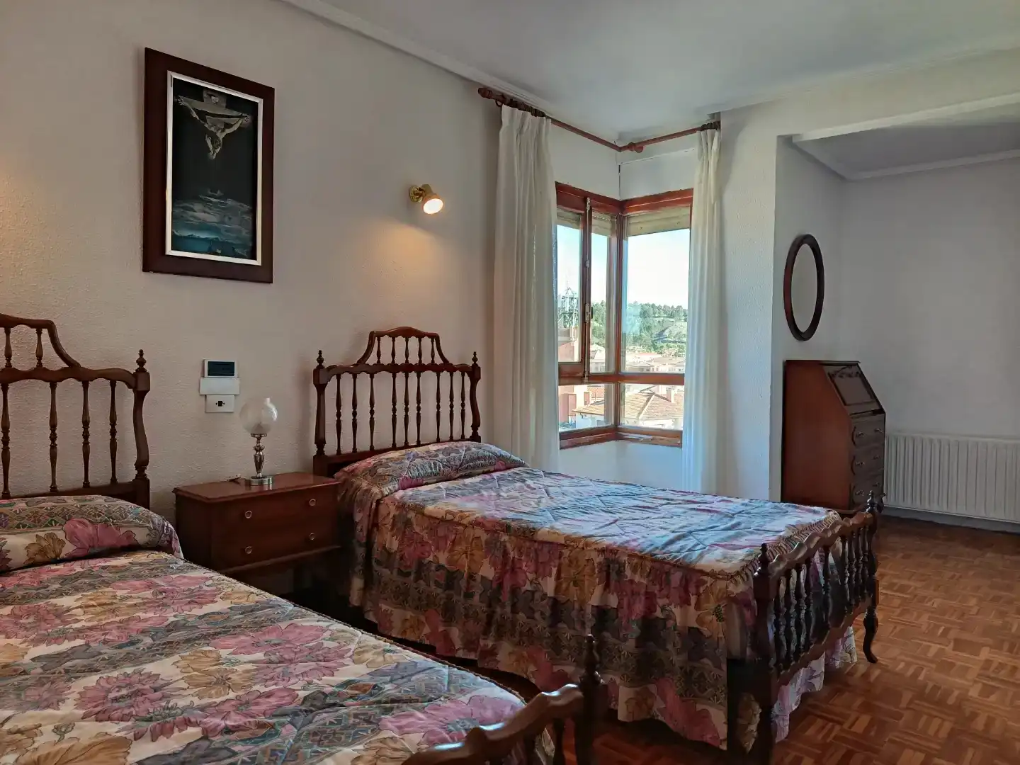 Habitación de Piso en venta en Burgo de Osma - Ciudad de Osma con Aire acondicionado, Parquet y Amueblado