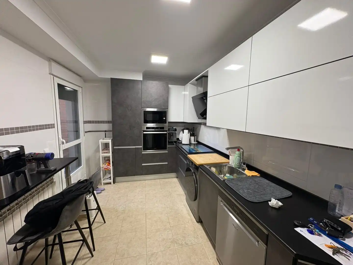 Cuina de Apartament en venda en Santovenia de Pisuerga amb Calefacció, Terrassa i Traster
