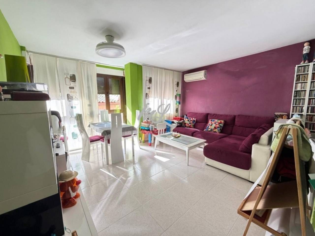 Living room of Flat for sale in  Toledo Capital  with Air Conditioner, Heating and Storage room