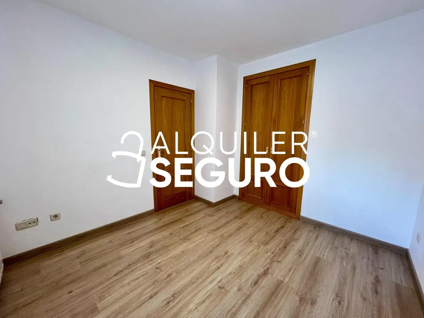 Habitación de Piso de alquiler en Madrid con Aire acondicionado, Calefacción y Piscina