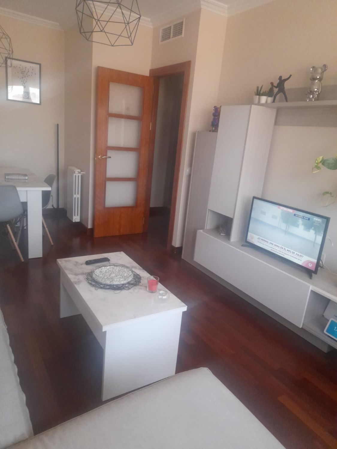 Sala d'estar de Apartament en venda en  Albacete Capital amb Aire condicionat, Calefacció i Traster