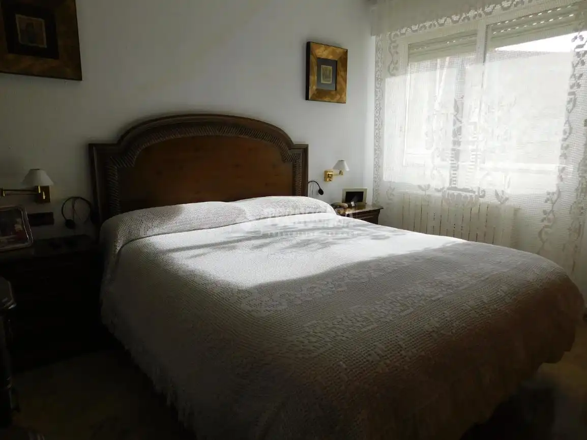 Habitación de Piso en venta en Zaragoza con Aire acondicionado, Calefacción y Terraza
