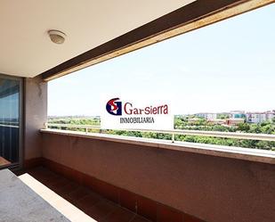 Vista exterior de Àtic en venda en Alcorcón amb Calefacció, Terrassa i Traster