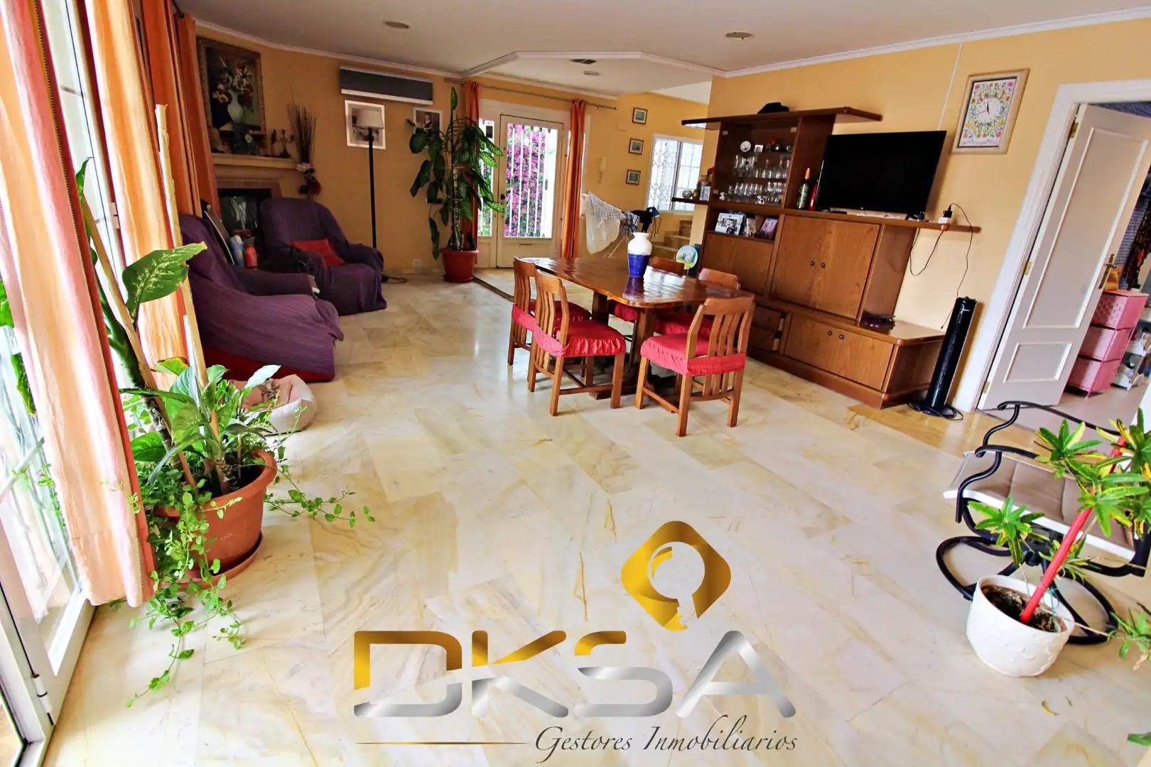Living room of Houses for sale in Castellón de la Plana / Castelló de la Plana  with Air Conditioner, Heating and Private garden