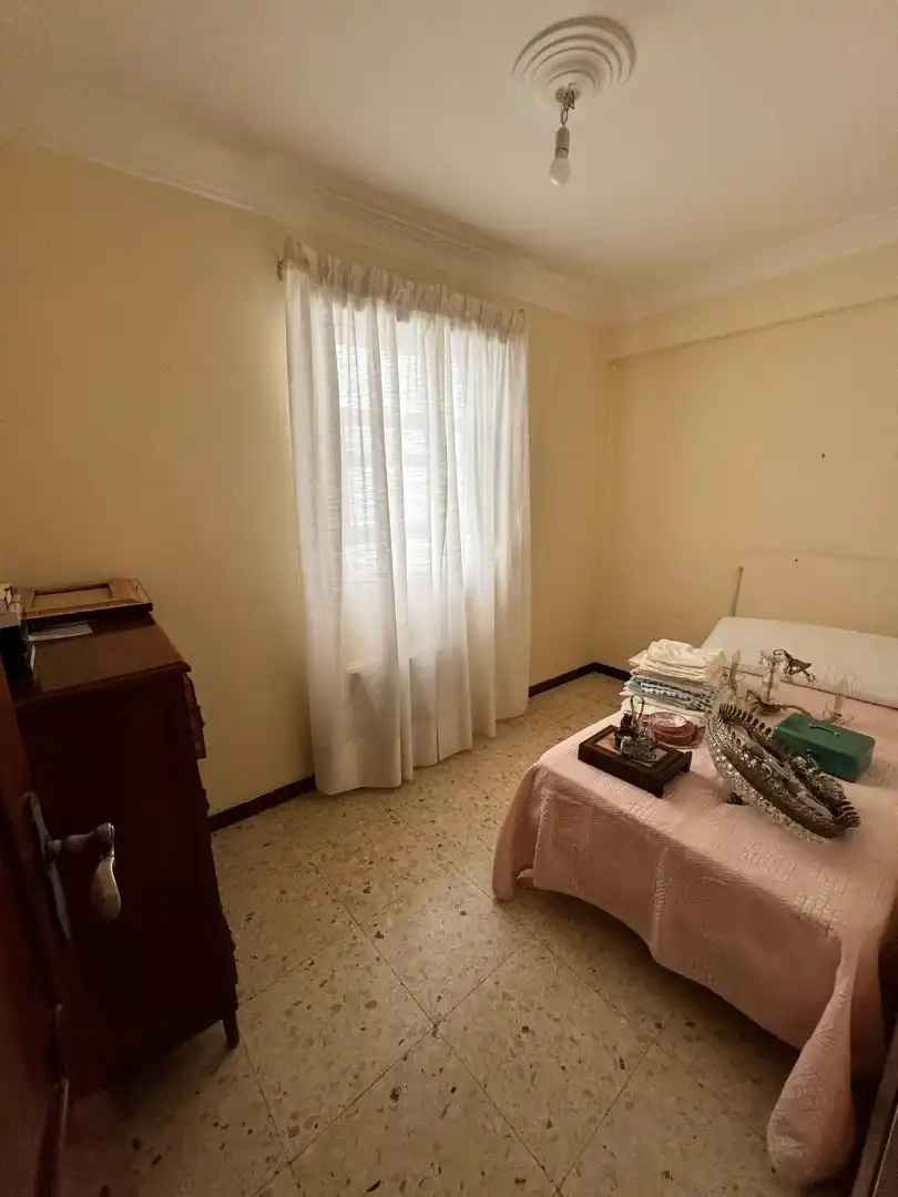 Dormitori de Pis en venda en Ferrol amb Balcó