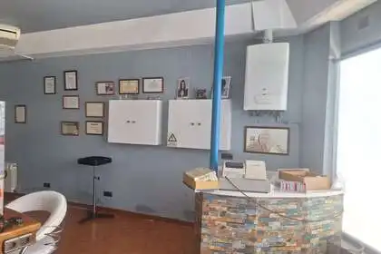Local comercial en venda a Villaquilambre, imagen 2