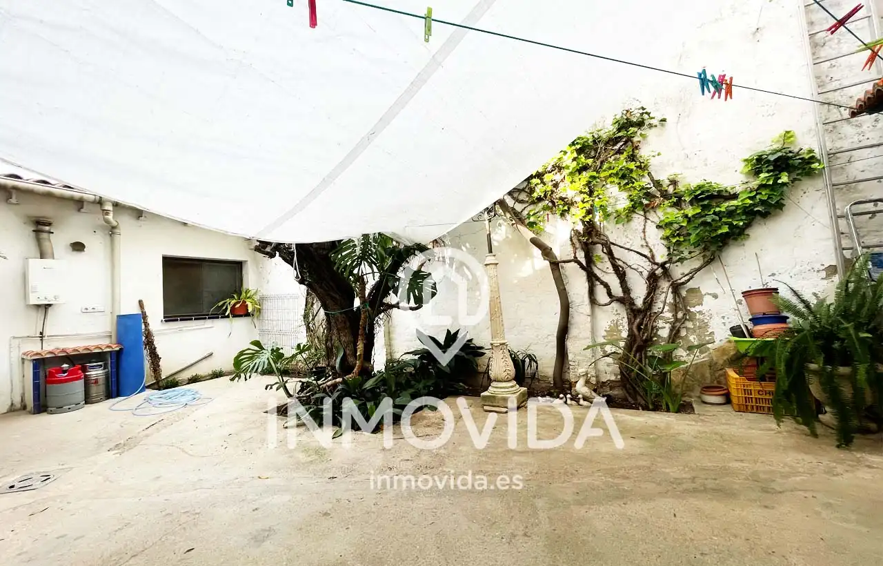 Jardí de Casa o xalet en venda en Xàtiva amb Aire condicionat, Terrassa i Traster