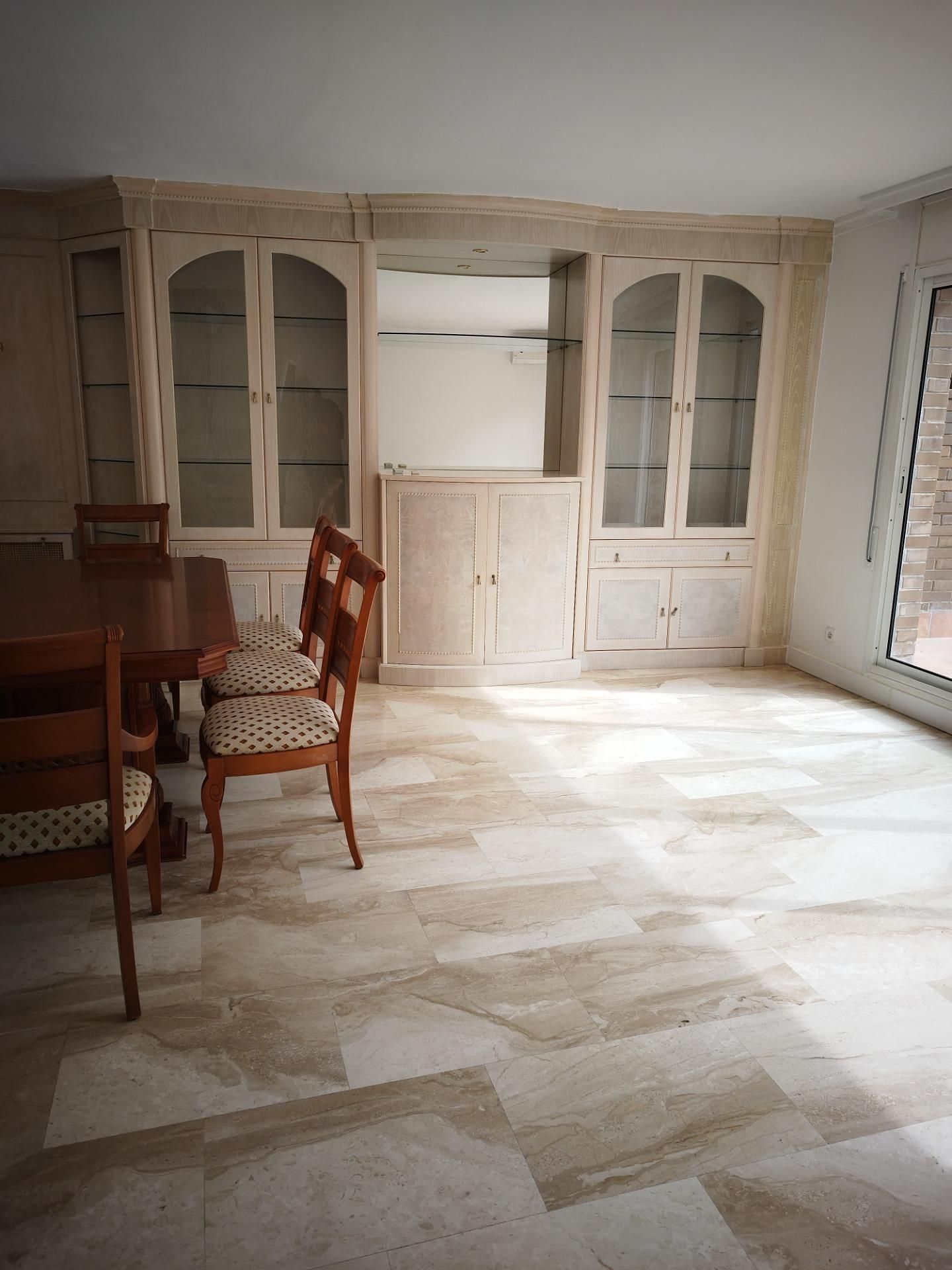 Comedor de Casa adosada de alquiler en Badalona con Aire acondicionado, Calefacción y Terraza