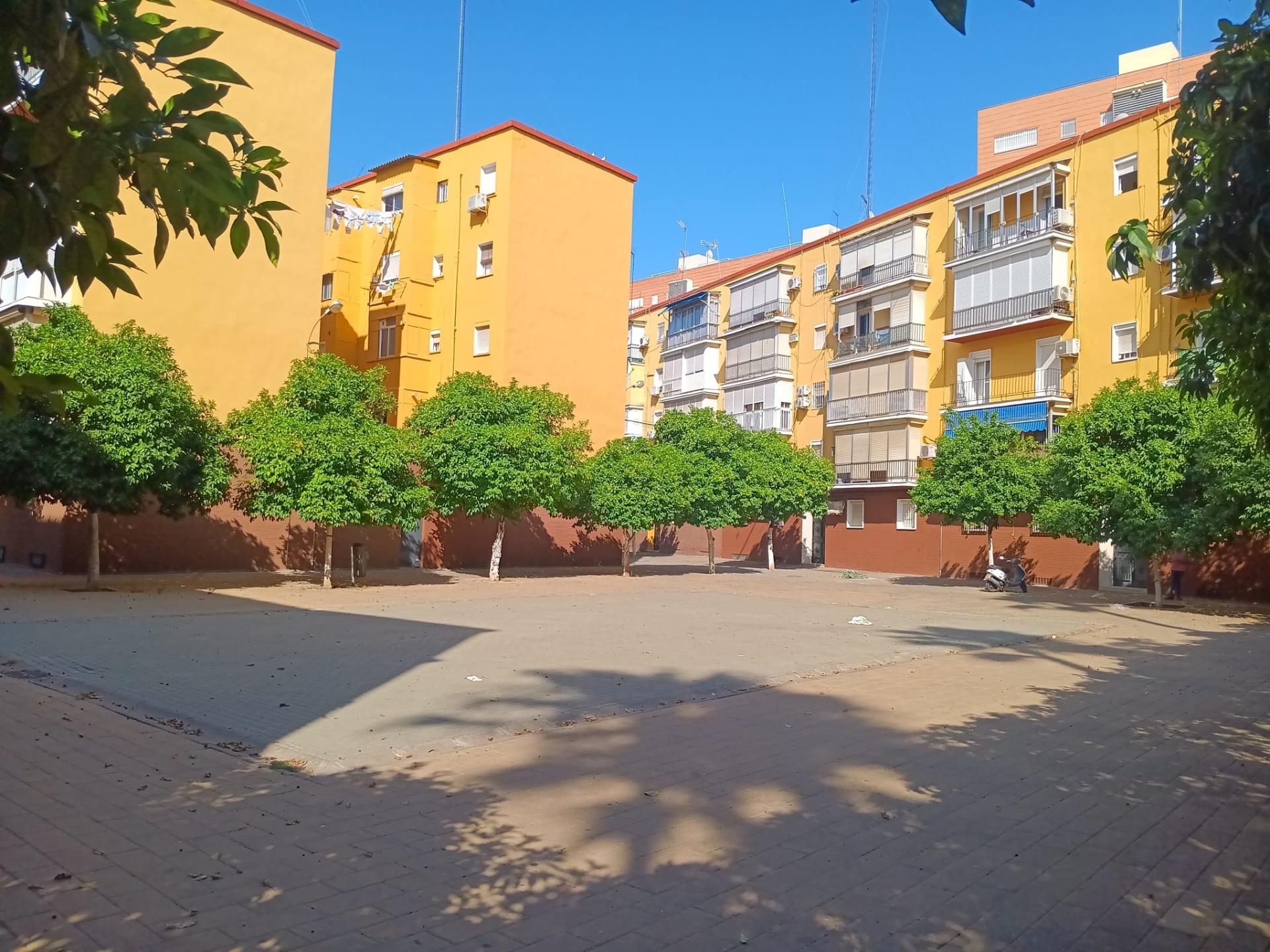 Exterior view of Flat for sale in  Sevilla Capital  with Air Conditioner and Balcony