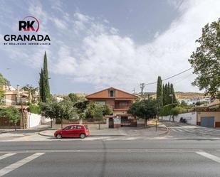 Exterior view of House or chalet for sale in  Granada Capital  with Terrace and Swimming Pool