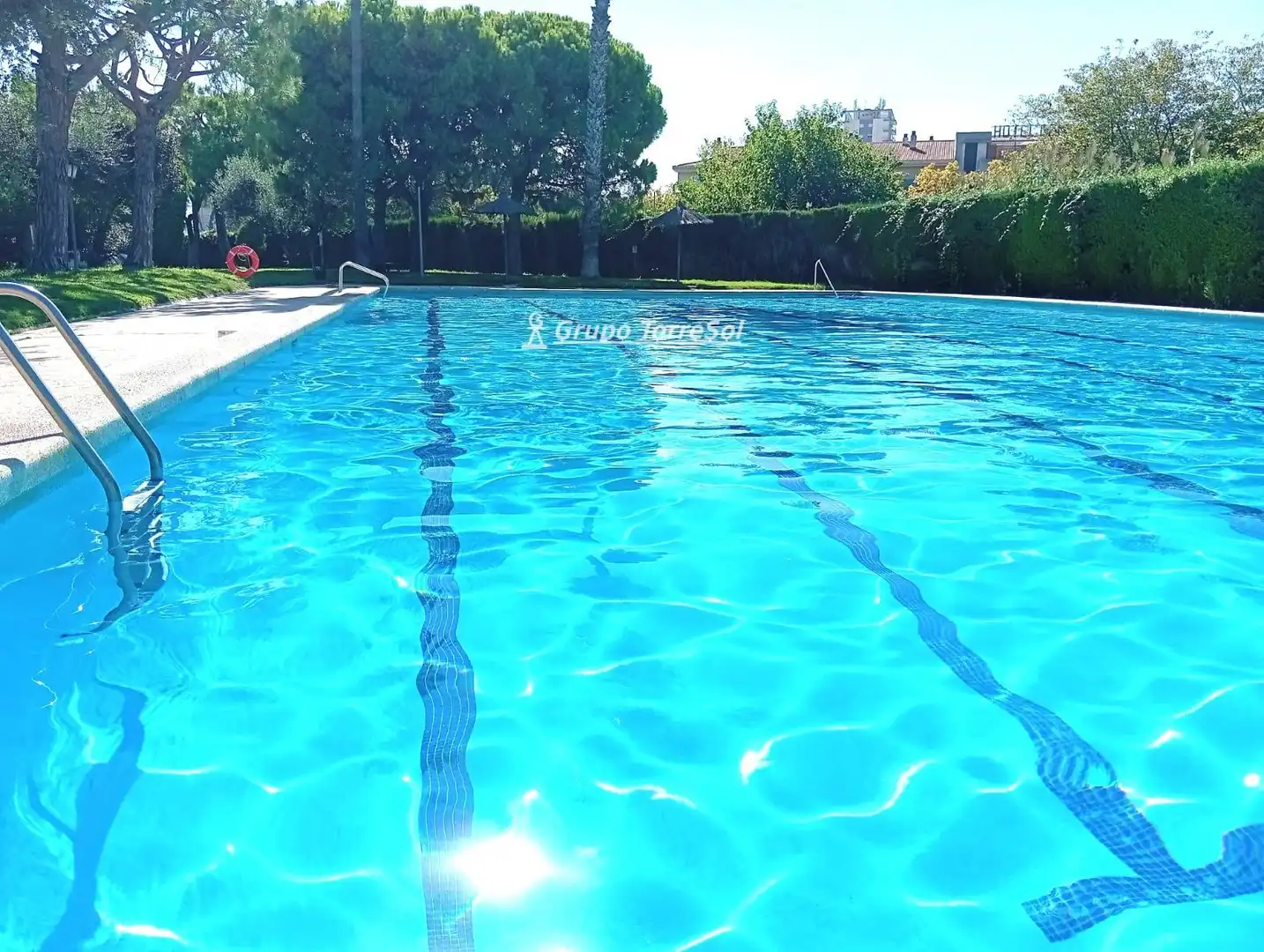 Reihenhaus mit Pool zum Verkauf in ALORA PARK, imagen 79