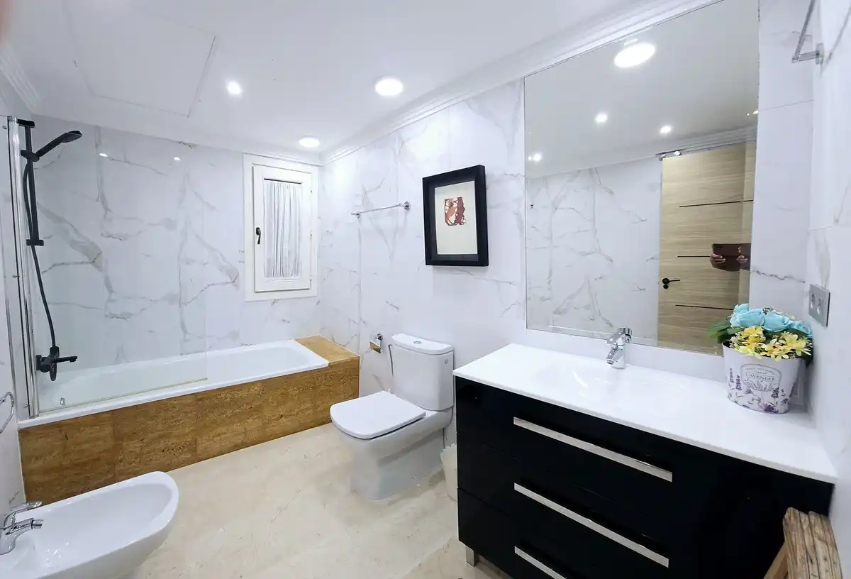 Bathroom of Detached homes for sale in Marbella  with Air Conditioner, Private garden and Terrace