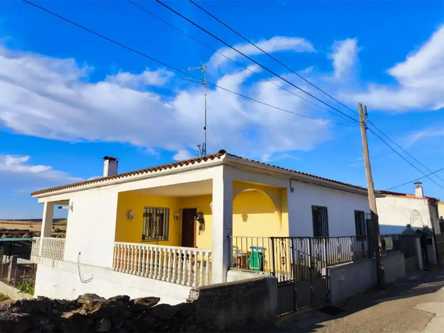 Vista exterior de Pis en venda en Castillejo de Martín Viejo, Salamanca