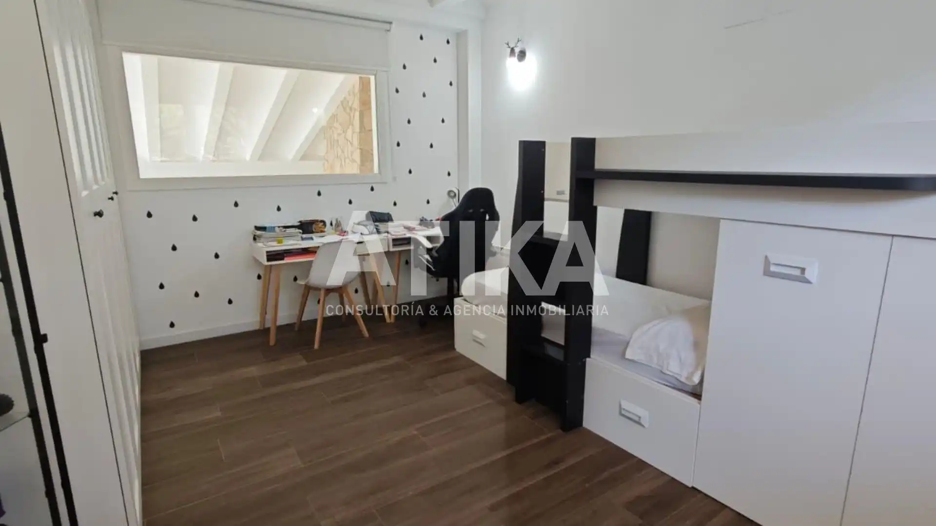 Bedroom of Houses for sale in Ontinyent  with Air Conditioner, Heating and Private garden