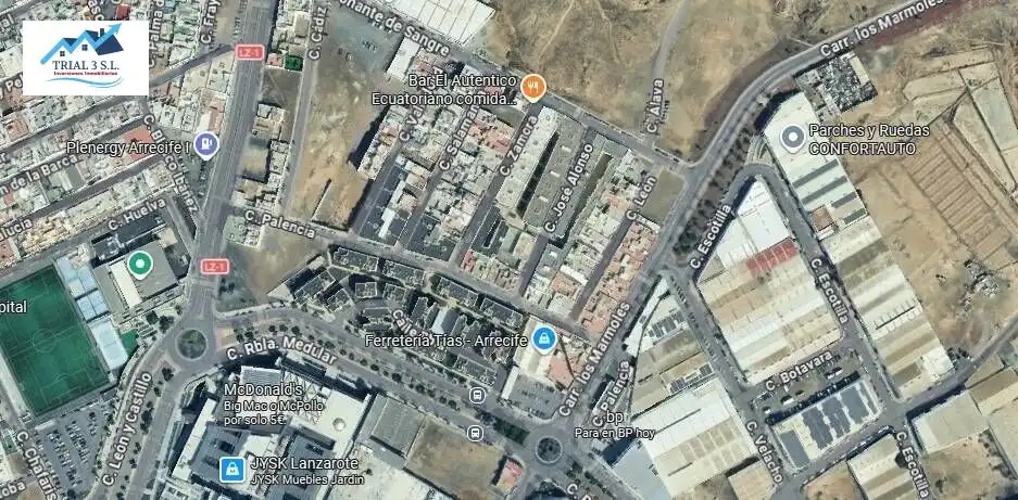 Vista exterior de Garatge en venda en Arrecife